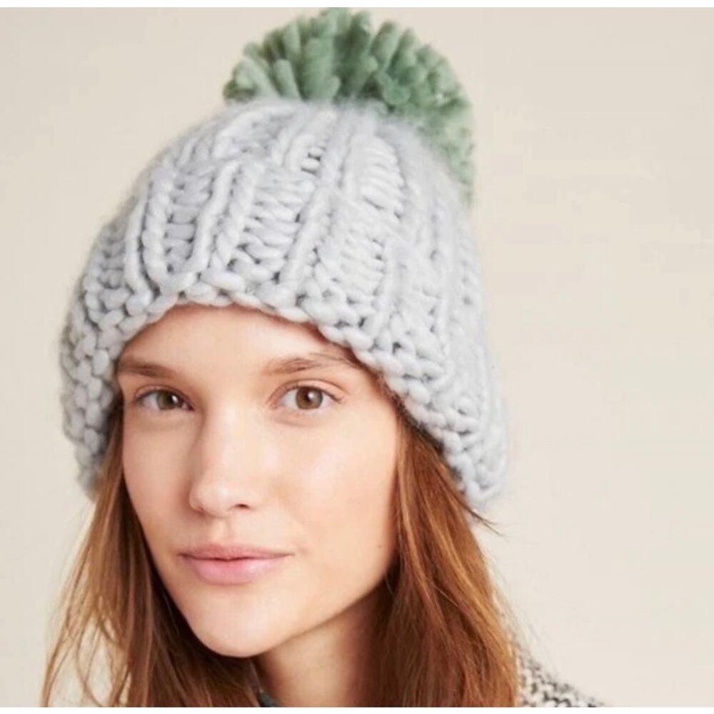 Anthropologie Sleeping on Snow Shea Beanie Winter Hat Chunky Knit Pom Pom Gray